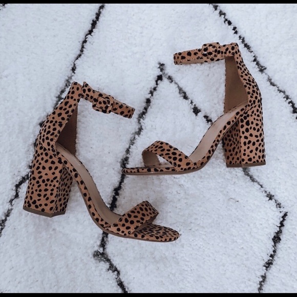 NWT Cheetah Print Peep Toe Heels - Picture 2 of 6